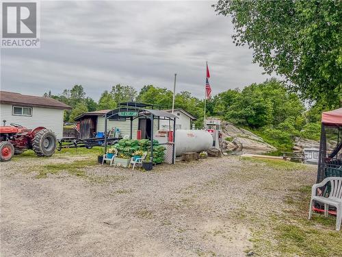 1049 S River Road, Whitefish Falls, ON 