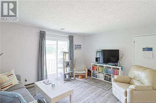 1822 Hanwell Road, Hanwell, NB - Indoor Photo Showing Living Room