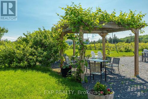 3609 County Rd 8, Prince Edward County (Picton), ON 