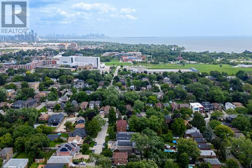 2B Shamrock Avenue, Toronto (Long Branch), ON 