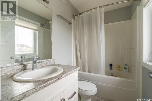 5616 Glide Crescent, Regina, SK - Indoor Photo Showing Bathroom