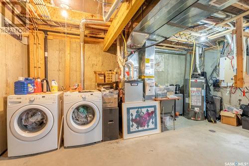 5616 Glide Crescent, Regina, SK - Indoor Photo Showing Laundry Room