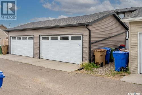 5616 Glide Crescent, Regina, SK - Outdoor With Exterior