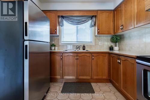 9 - 1475 Upper Gage Avenue, Hamilton (Templemead), ON - Indoor Photo Showing Kitchen With Double Sink