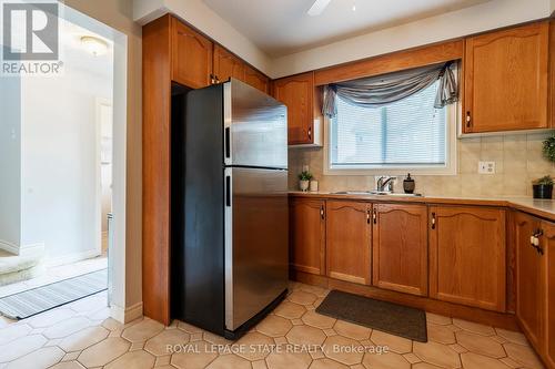 9 - 1475 Upper Gage Avenue, Hamilton (Templemead), ON - Indoor Photo Showing Kitchen With Double Sink