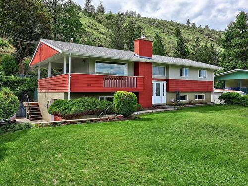 2498 Parkview Drive, Kamloops, BC - Outdoor