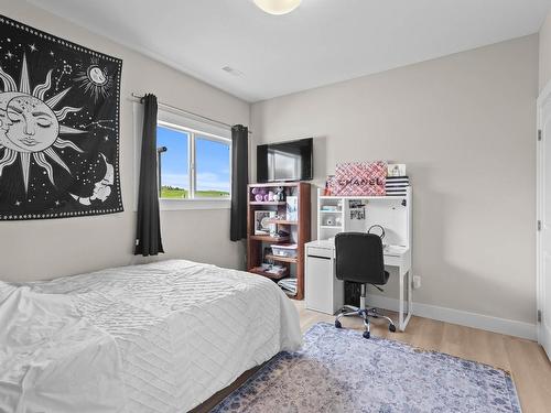 3797 Princeton Kaml Hwy, Kamloops, BC - Indoor Photo Showing Bedroom