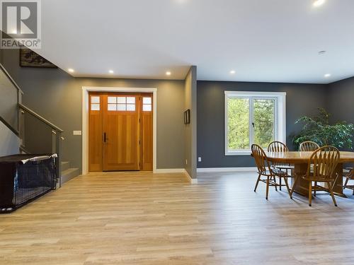 140 Grizzly Place, Osoyoos, BC - Indoor Photo Showing Dining Room