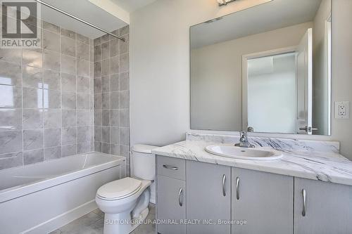 7 Cherry Hill Lane, Barrie (Painswick South), ON - Indoor Photo Showing Bathroom