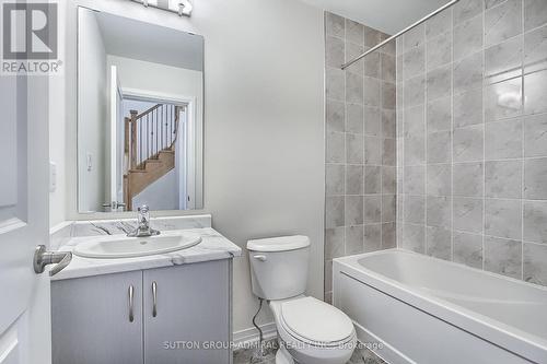 7 Cherry Hill Lane, Barrie (Painswick South), ON - Indoor Photo Showing Bathroom