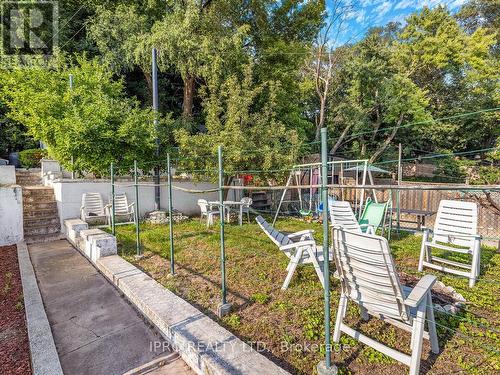 22 Holmesdale Crescent, Toronto (Caledonia-Fairbank), ON - Outdoor