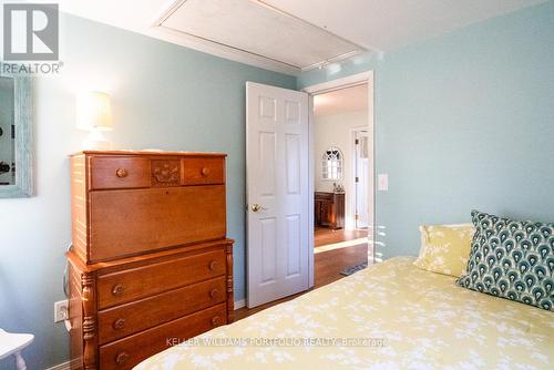 15 Mohawk Point Road, Haldimand, ON - Indoor Photo Showing Bedroom