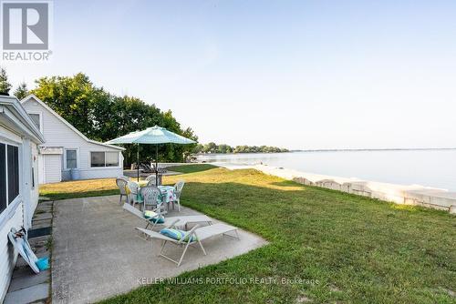 15 Mohawk Point Road, Haldimand, ON - Outdoor With Body Of Water