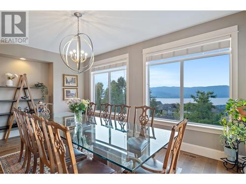 856 Hewetson Avenue, Kelowna, BC - Indoor Photo Showing Dining Room