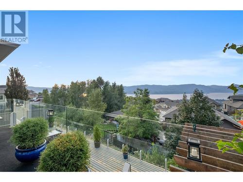 856 Hewetson Avenue, Kelowna, BC - Outdoor With View