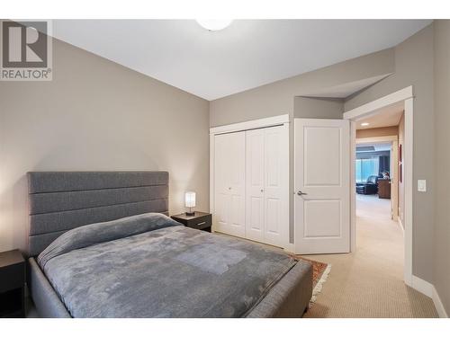 856 Hewetson Avenue, Kelowna, BC - Indoor Photo Showing Bedroom