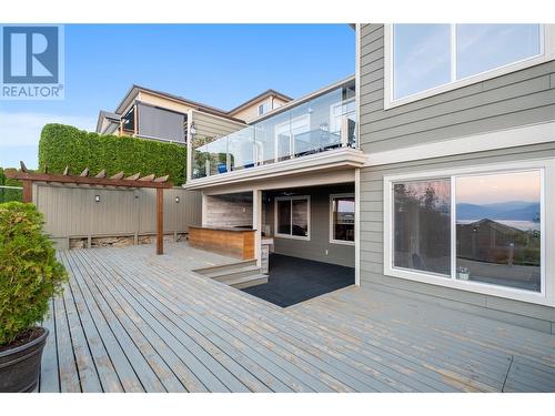 856 Hewetson Avenue, Kelowna, BC - Outdoor With Deck Patio Veranda