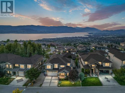 856 Hewetson Avenue, Kelowna, BC - Outdoor With View