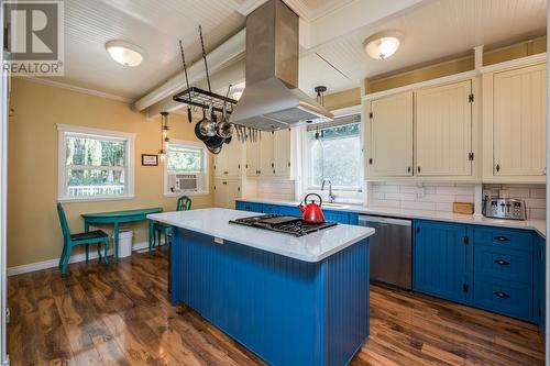 12065 Lower Mud River Road, Prince George, BC - Indoor Photo Showing Kitchen