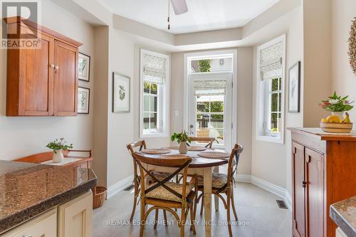 8 - 117 Nelson Street, Oakville (Bronte West), ON - Indoor Photo Showing Dining Room