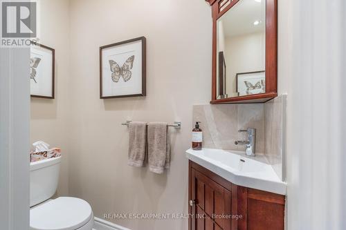 8 - 117 Nelson Street, Oakville, ON - Indoor Photo Showing Bathroom