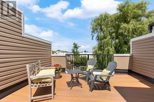 8 - 117 Nelson Street, Oakville, ON - Outdoor With Deck Patio Veranda With Exterior