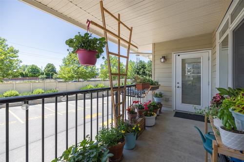 113-1350 Ridgeway Drive, Kelowna, BC - Outdoor With Deck Patio Veranda With Exterior