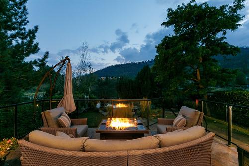 1958 Hidden Lake Place, Kelowna, BC - Outdoor With Deck Patio Veranda