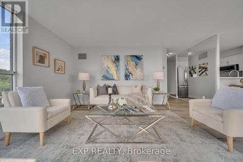 802 - 150 Dunlop Street E, Barrie (City Centre), ON - Indoor Photo Showing Living Room