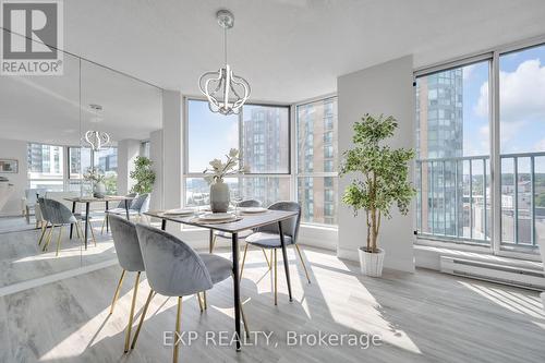 802 - 150 Dunlop Street E, Barrie (City Centre), ON - Indoor Photo Showing Dining Room