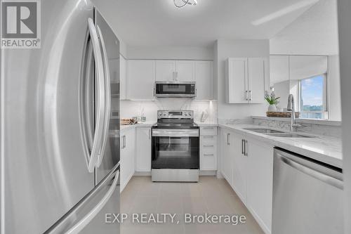 802 - 150 Dunlop Street E, Barrie (City Centre), ON - Indoor Photo Showing Kitchen With Stainless Steel Kitchen With Upgraded Kitchen