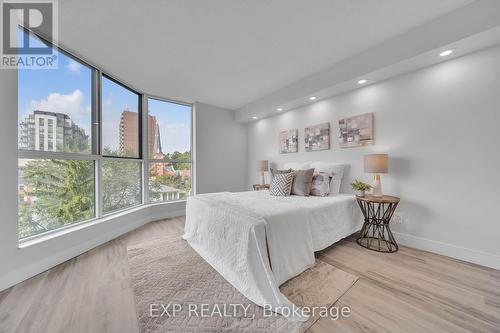 802 - 150 Dunlop Street E, Barrie (City Centre), ON - Indoor Photo Showing Bedroom