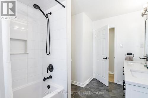 3 Halam Avenue, Hamilton (Burkholme), ON - Indoor Photo Showing Bedroom