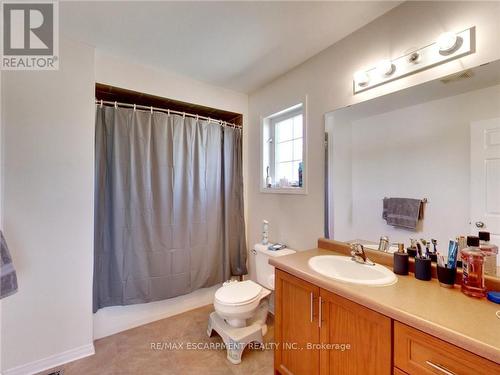 23 - 151 Green Road, Hamilton (Stoney Creek), ON - Indoor Photo Showing Bathroom