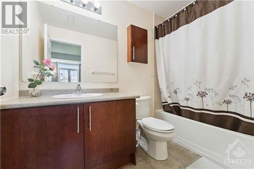 105 Artesa Private Unit#L, Ottawa, ON - Indoor Photo Showing Bathroom