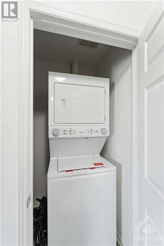 105 Artesa Private Unit#L, Ottawa, ON - Indoor Photo Showing Laundry Room