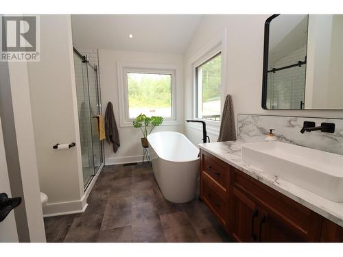 1282 Foreman Road, Prince George, BC - Indoor Photo Showing Bathroom