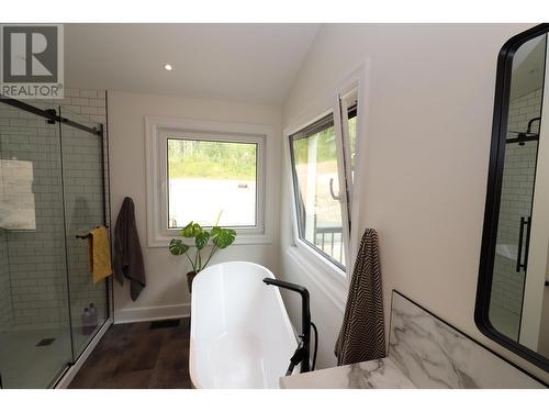 1282 Foreman Road, Prince George, BC - Indoor Photo Showing Bathroom