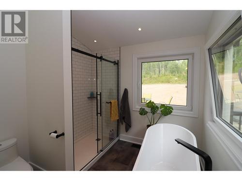 1282 Foreman Road, Prince George, BC - Indoor Photo Showing Bathroom