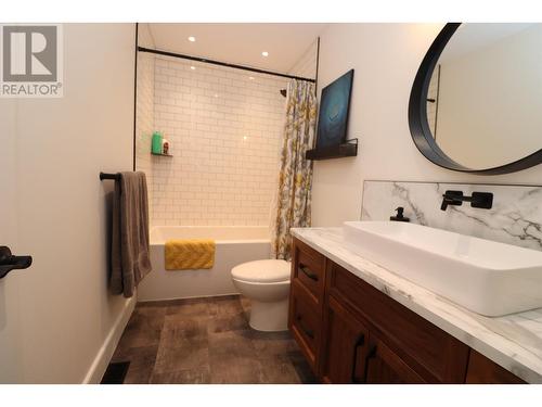 1282 Foreman Road, Prince George, BC - Indoor Photo Showing Bathroom