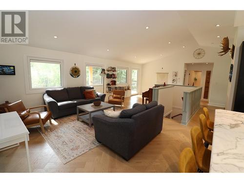 1282 Foreman Road, Prince George, BC - Indoor Photo Showing Living Room