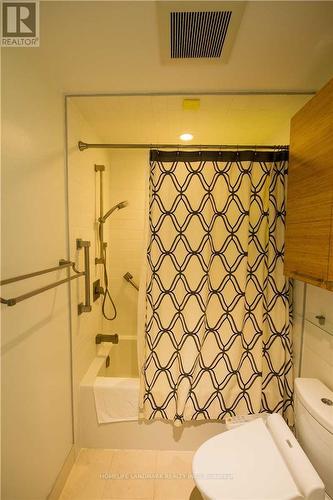 14 Lehar Crescent, Toronto (Hillcrest Village), ON - Indoor Photo Showing Bathroom