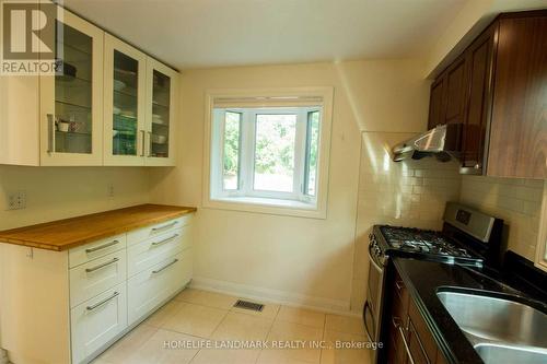 14 Lehar Crescent, Toronto (Hillcrest Village), ON - Indoor Photo Showing Kitchen