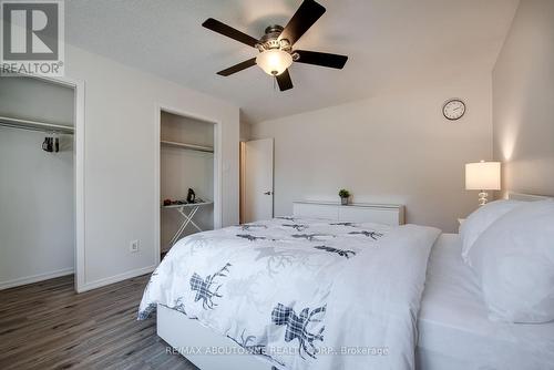 4018 New Street, Burlington, ON - Indoor Photo Showing Bedroom