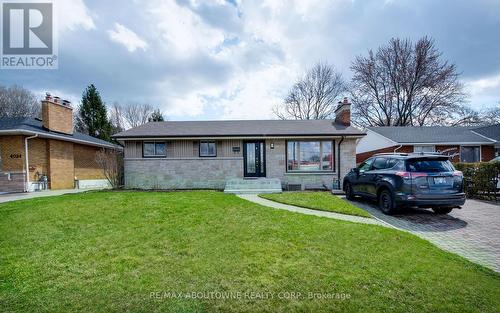 4018 New Street, Burlington, ON - Outdoor With Facade