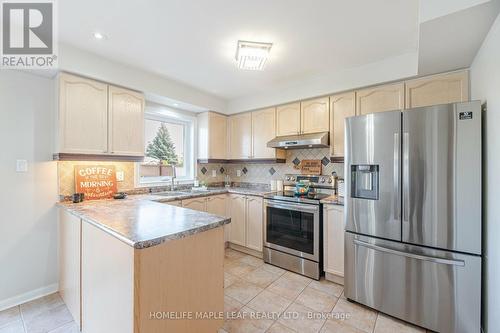 30 Silo Court, Brampton, ON - Indoor Photo Showing Kitchen