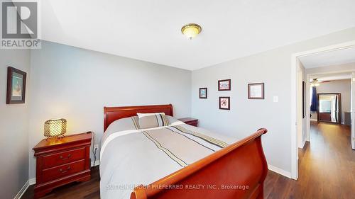 140 Rossmore Court, London, ON - Indoor Photo Showing Bedroom