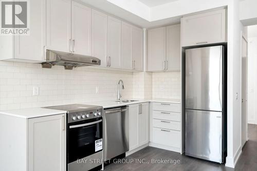 309E - 278 Buchanan Drive, Markham (Unionville), ON - Indoor Photo Showing Kitchen With Upgraded Kitchen