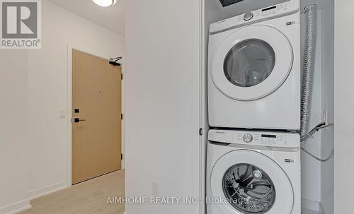 3008 - 36 Zorra Street, Toronto (Islington-City Centre West), ON - Indoor Photo Showing Laundry Room