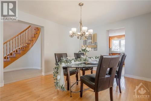 1816 Thornecrest Street, Ottawa, ON - Indoor Photo Showing Dining Room